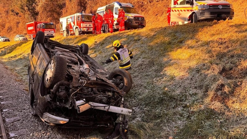 Feuerwehr und Rettung waren im Großeinsatz.  (Bild: FF Mixnitz)