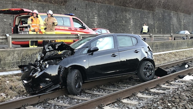 Der Unfall in der Judendorfer Straße in Graz (Bild: BF Graz)