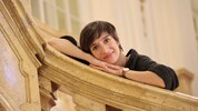 Nina Weiß im Foyer der Oper Graz
