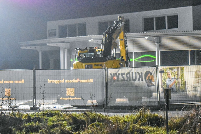 The driver of the excavator was ultimately stopped by a shot fired, the police confirmed.