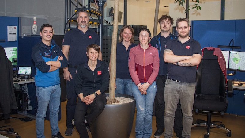 The incident response team at the Tyrol control center. (Bild: Robert Grüner)