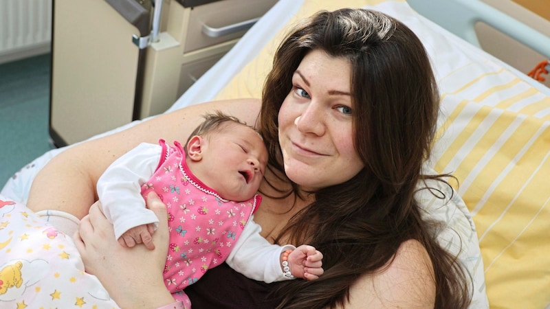 Luisa with mom Jana Hassler (Bild: Jauschowetz Christian)