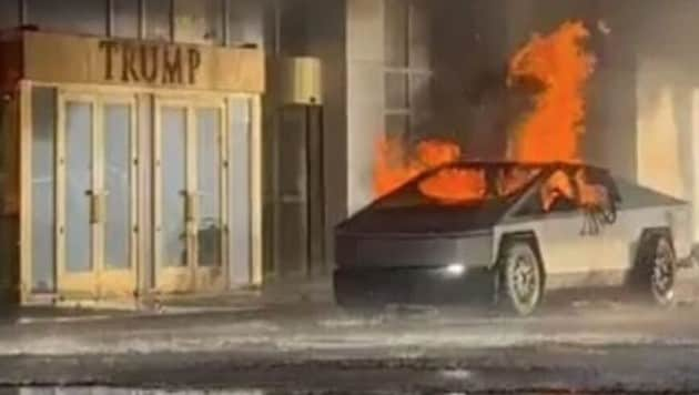 Ein Tesla-Cybertruck ist vor einem Trump-Hotel explodiert. Die Ursache war zunächst nicht bekannt, sorgte aber für viele Spekulationen im Web. (Bild: Screenshot/x.com)