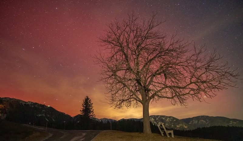 In Prein an der Rax in Niederösterreich waren die Polarlichter am Neujahrsabend ebenfalls gut zu erkennen.  (Bild: Leserreporter)