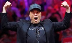 Der für schrille Auftritte bekannte Tech-Mogul Elon Musk, reichster Mann der Welt, wurde im ...