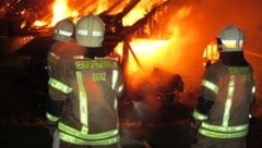 Die Grazer Berufsfeuerwehr im Einsatz (Bild: Berufsfeuerwehr Graz)