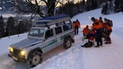 Rettungseinsatz an der Rodelstrecke vom Biberg in Saalfelden (Bild: BR Saalfelden/Tritscher)