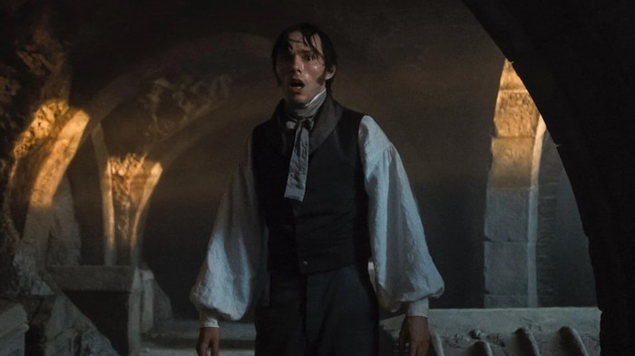 Nicholas Hoult in der Rolle von Thomas Hutter in „Nosferatu – Der Untote“. 