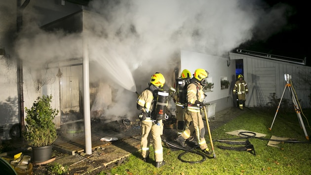 25 Männer und Frauen der Feuerwehr waren im Einsatz. (Bild: Mathis Fotografie)