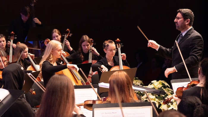 Markus Pferscher and his young musicians offered a colorful program