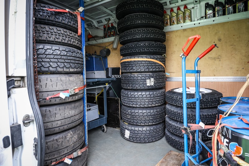 Reifen gelten im Rallyesport auch als das „schwarze Gold“. (Bild: Binder Manfred/Sportmediapics.com/ Manfred Binder)