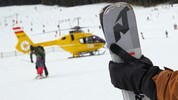 Bei einem Unfall auf der Piste ist jeder verpflichtet, Erste Hilfe zu leisten (Symbolbild).