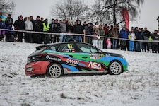 Luca Pröglhöf hatte im Elektro-Opel mit den Bedingungen zu kämpfen. (Bild: Binder Manfred/Sportmediapics.com/ Manfred Binder)