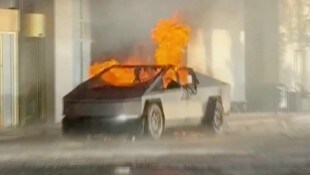 Der Cybertruck war in der vergangenen Woche vor dem Trump International Hotel in Las Vegas ...