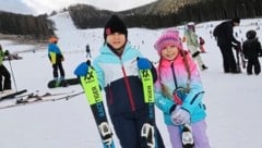 Leon (7) und Mia (6) aus Sankt Margarethen an der Raab gefällt es auf der Teichalm. (Bild: Jauschowetz Christian)