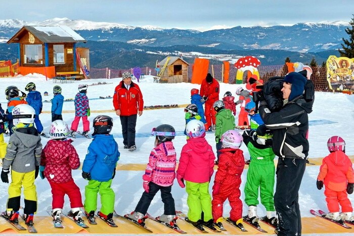 Die Ski-Schule auf der Simonhöhe ist sein ganzer Stolz.