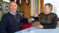 Erik Schinegger (l.) beim Plaudern mit Weltmeister Karl Schranz (r.).  (Bild: Birbaumer Christof/KRONEN ZEITUNG)