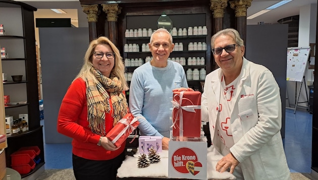 Petra Thuller, Jürgen Pfeiler and Harald Hauser are grateful for the many fulfilled wishes from the first wish trees. (Bild: Christina Natascha Kogler)