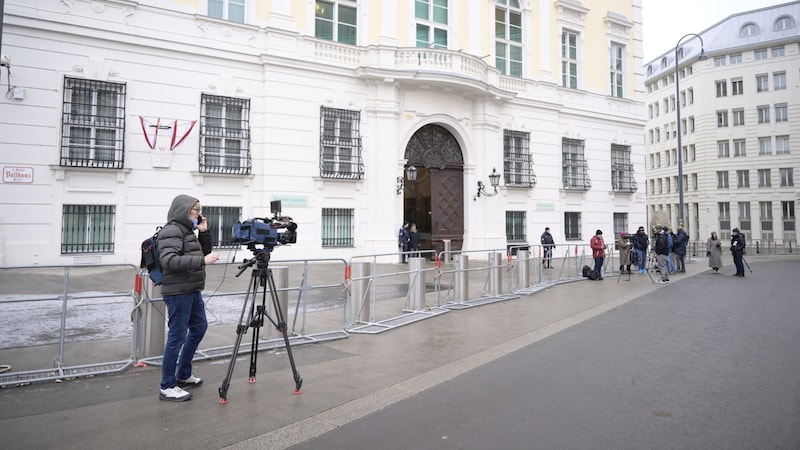 Absperrungen vor dem Bundeskanzleramt (Bild: Antal Imre/Imre Antal)