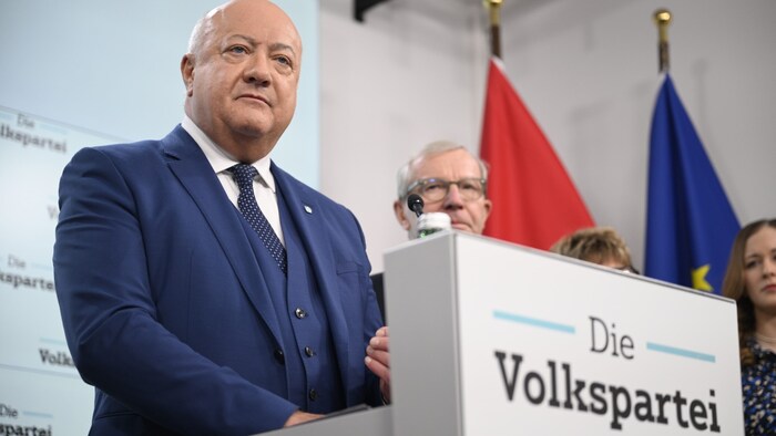 Der neue ÖVP-Bundesparteivorsitzende Christian Stocker zeigte sich am Sonntag offen für ...