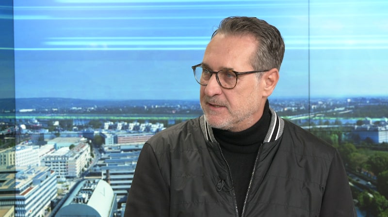 Der ehemalige Vizekanzler und Ex-FPÖ-Chef Heinz-Christian Strache im krone.tv-Live-Talk (Bild: krone.tv )