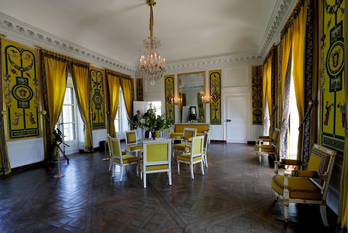 Das Innere des Hauses der Königin erinnert eher an ein Palais.