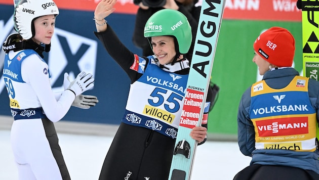 Nika Prevc, Eva Pinkelnig and Katharina Schmid (Bild: APA/BARBARA GINDL)