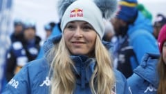 Lindsey Vonn bedankt sich bei Marco Büchel. (Bild: AP/Alessandro Trovati)