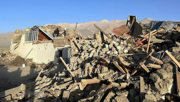 Dozens of people have died in an earthquake in Tibet. Some media report 53 deaths. (Bild: Xinhua via AP)