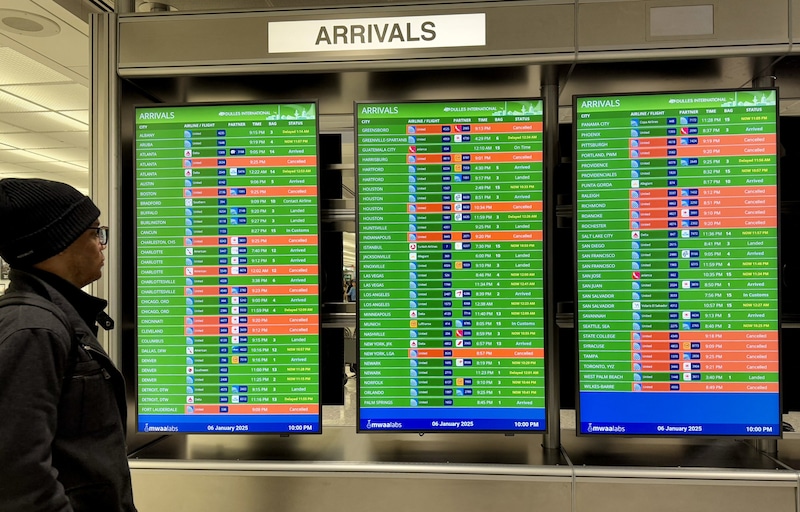 Thousands of flights were canceled due to the weather situation. (Bild: AFP )