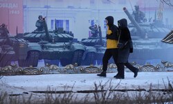 In Kronstadt vor Sankt Petersburg wird imposant an den Zweiten Weltkrieg erinnert.