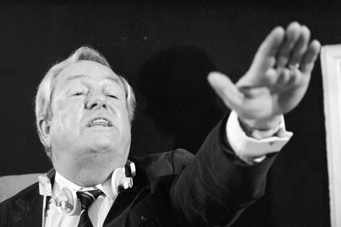 Le Pen 1985 im Europäischen Parlament