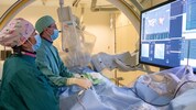 Prim. Martinek bei einer Ablation mit dem Affera-System.