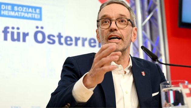 FPÖ leader Herbert Kickl wants to govern with the ÖVP, but at the same time also puts the rod in the People's Party's window. (Bild: APA/Helmut Fohringer)