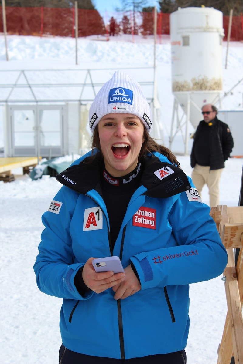 Leonie Zegg durfte über Platz drei und ihre – mit Abstand – bislang besten FIS-Punkte im Riesentorlauf jubeln. (Bild: Peter Weihs/Kronenzeitung)