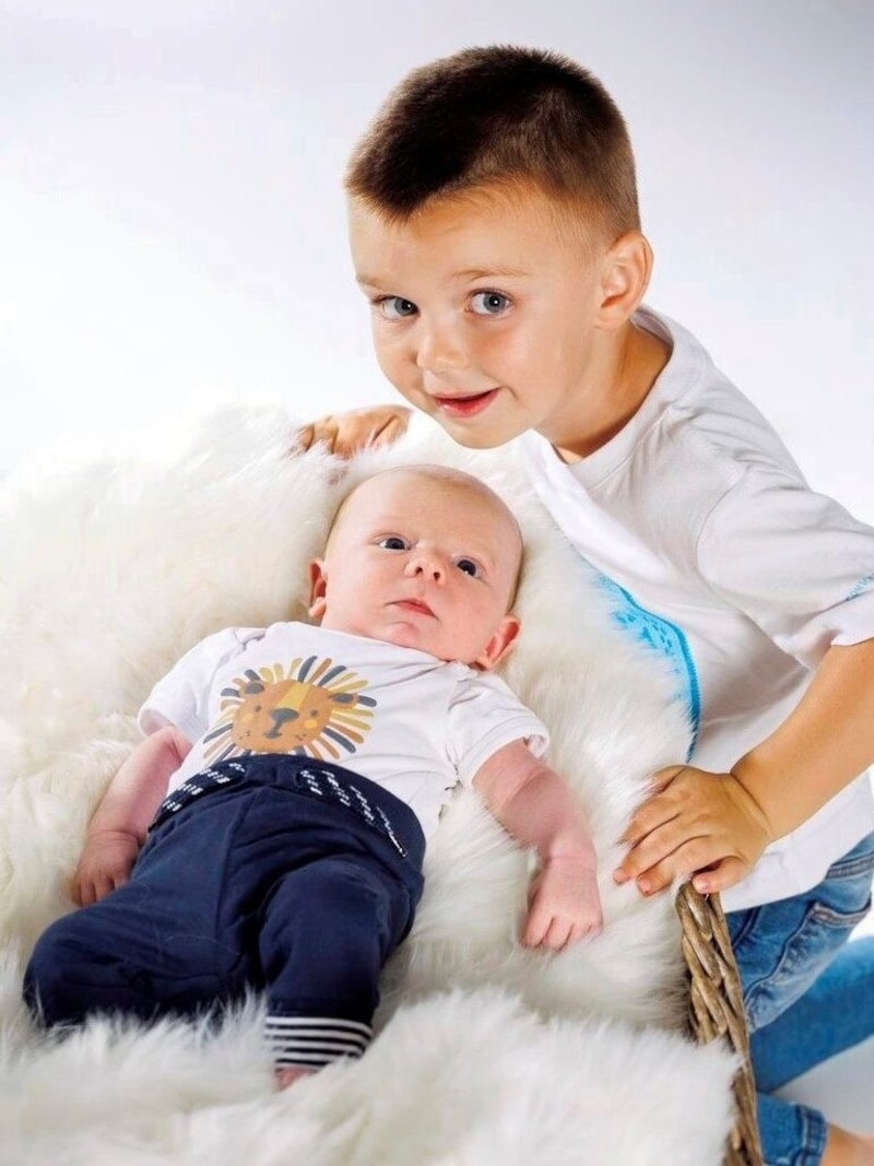 Baby Felix und Bruder Leon aus Höflach (Bild: zVg.)