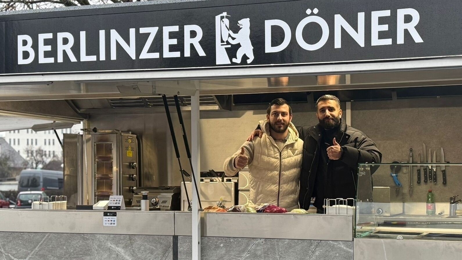 Neuer Foodtruck - Hier gibt es den Döner um einen Cent pro Stück | krone.at