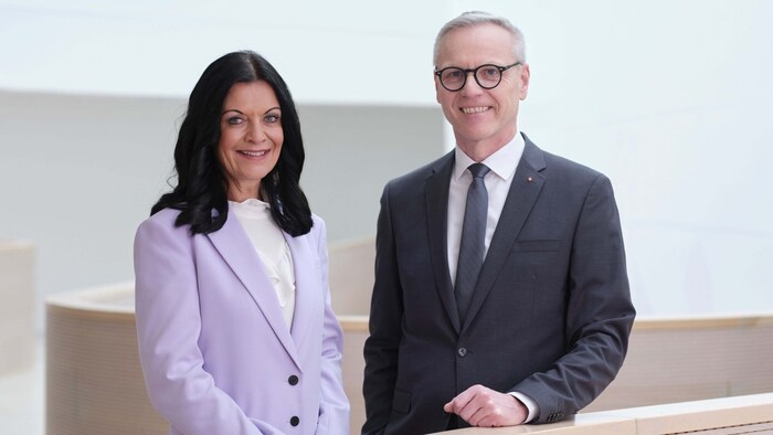 Kathrin Kühtreiber-Leitner and Othmar Nagl from Oberösterreichische Versicherung.