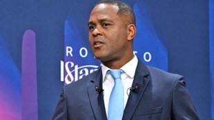 Patrick Kluivert ist Teamchef.