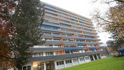 In dem Hochhaus kehrte nun wieder Ruhe ein.
