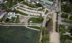 Ob und wann auf diesem Areal am Ufer des Traunsees gebaut wird, ist derzeit völlig unklar