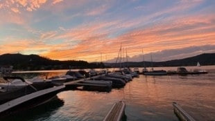 Auch solche Sonnenuntergänge haben das Lokal zum Fixpunkt am Wörthersee gemacht. (Bild: LakeSide Reifnitz)