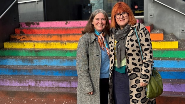 Mayor of Graz Elke Kahr (left) and Gerlinde Grünn have known each other for over 35 years. (Bild: MaRu)