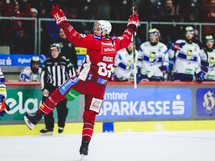 KAC defender Thimo Nickl scored his first goal for the Red Jackets.