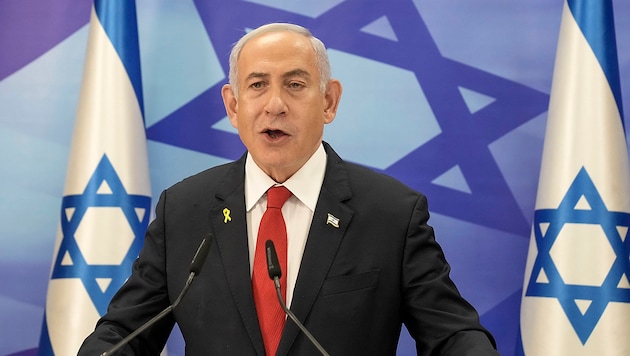 Israels Premier Benjamin Netanyahu betrachtet den Krieg im Gazastreifen als Kampf gegen „das Böse“, und dieser Kampf ist „noch lange nicht vorbei“. (Bild: APA/Copyright 2024 The Associated Press. All rights reserved.)