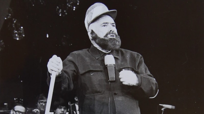 "Viertelputzer" Dr. Arnold Clementschitsch - pillory speaker from the very beginning (Bild: Archiv Faschingsgilde Villach)