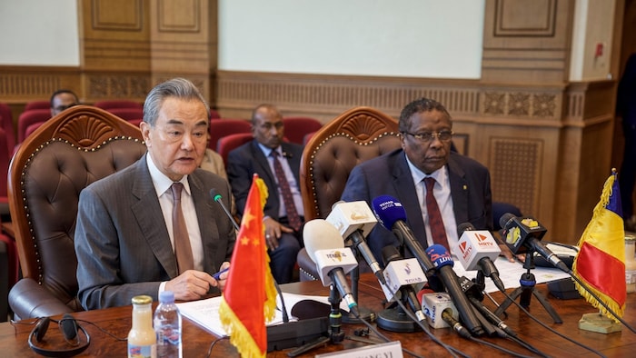 The attack occurred just a few hours after Chinese Foreign Minister Wang Yi was received by Head of State Mahamad Idriss Déby Itno at the presidential palace. 