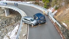 Die Unfallstelle auf der L193. (Bild: Bernd Hofmeister)