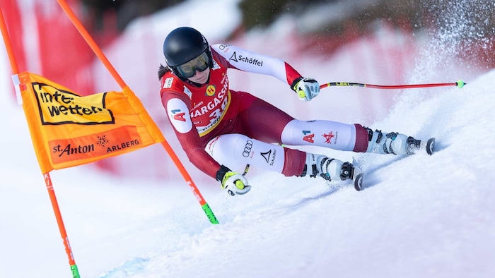 Michelle Niederwieser was disqualified after a gate error.