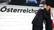 Karl Nehammer wurde von Johanne Mikl-Leitner herzlich verabschiedet. Seine Zukunft ist ...